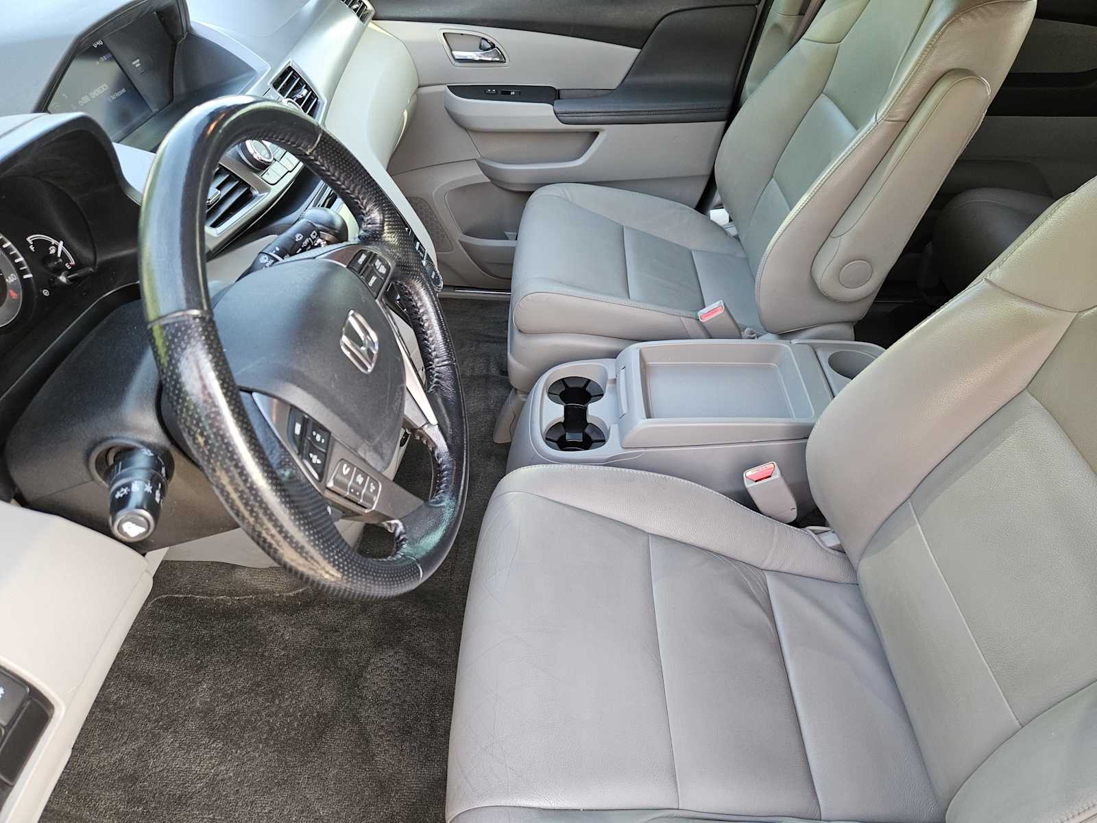 Thumbnail: 2015 Honda Odyssey - 13