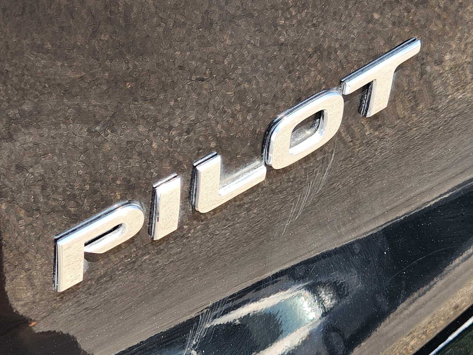 Thumbnail: 2017 Honda Pilot - 12