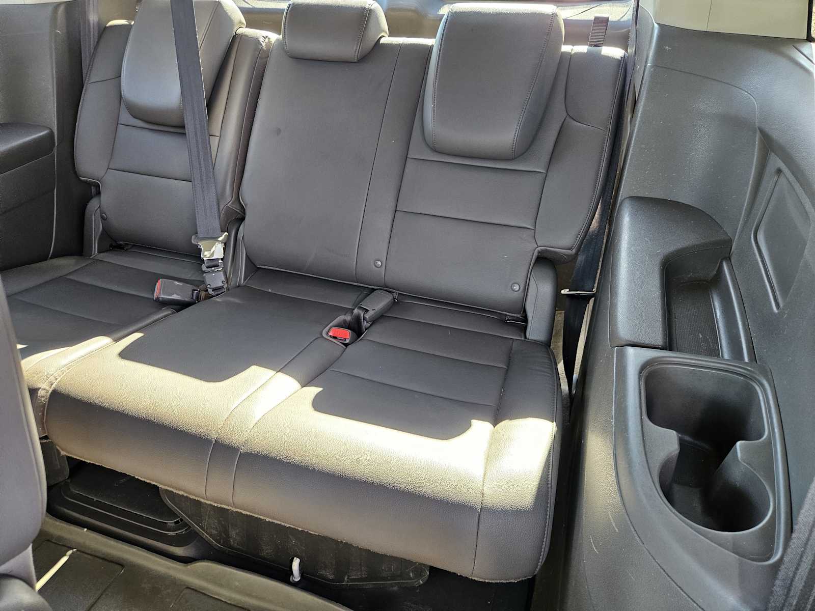 Thumbnail: 2014 Honda Odyssey - 30