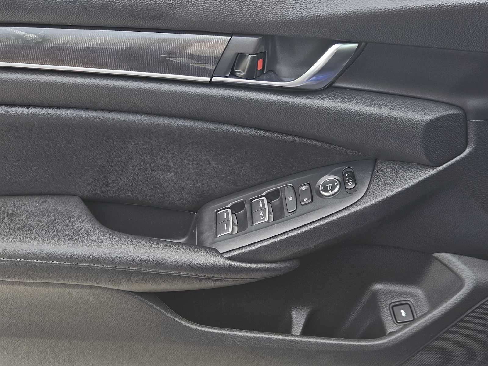 Thumbnail: 2020 Honda Accord - 22