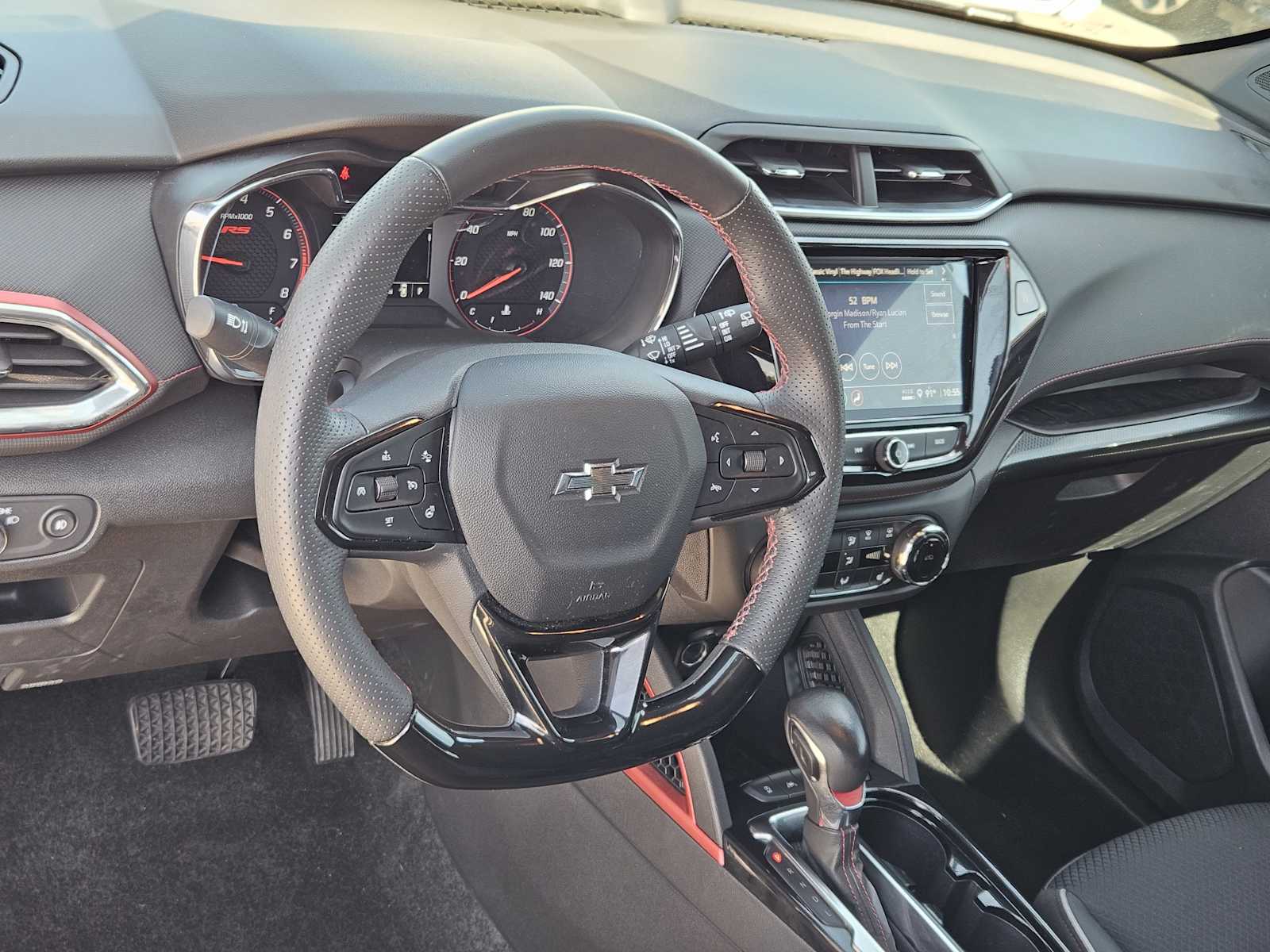 2023 Chevrolet Trailblazer RS photo 2