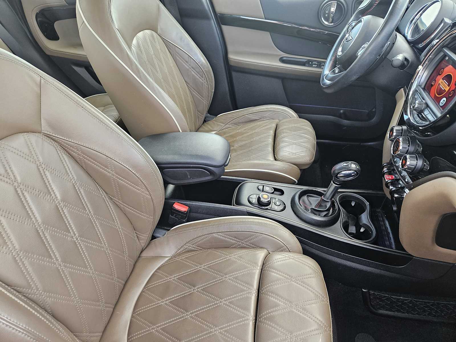 Thumbnail: 2019 MINI Cooper Countryman - 14