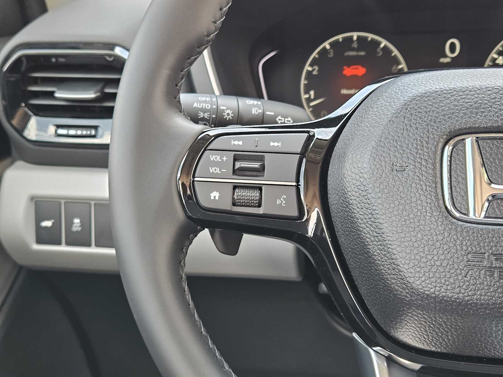 Thumbnail: 2025 Honda Pilot - 23