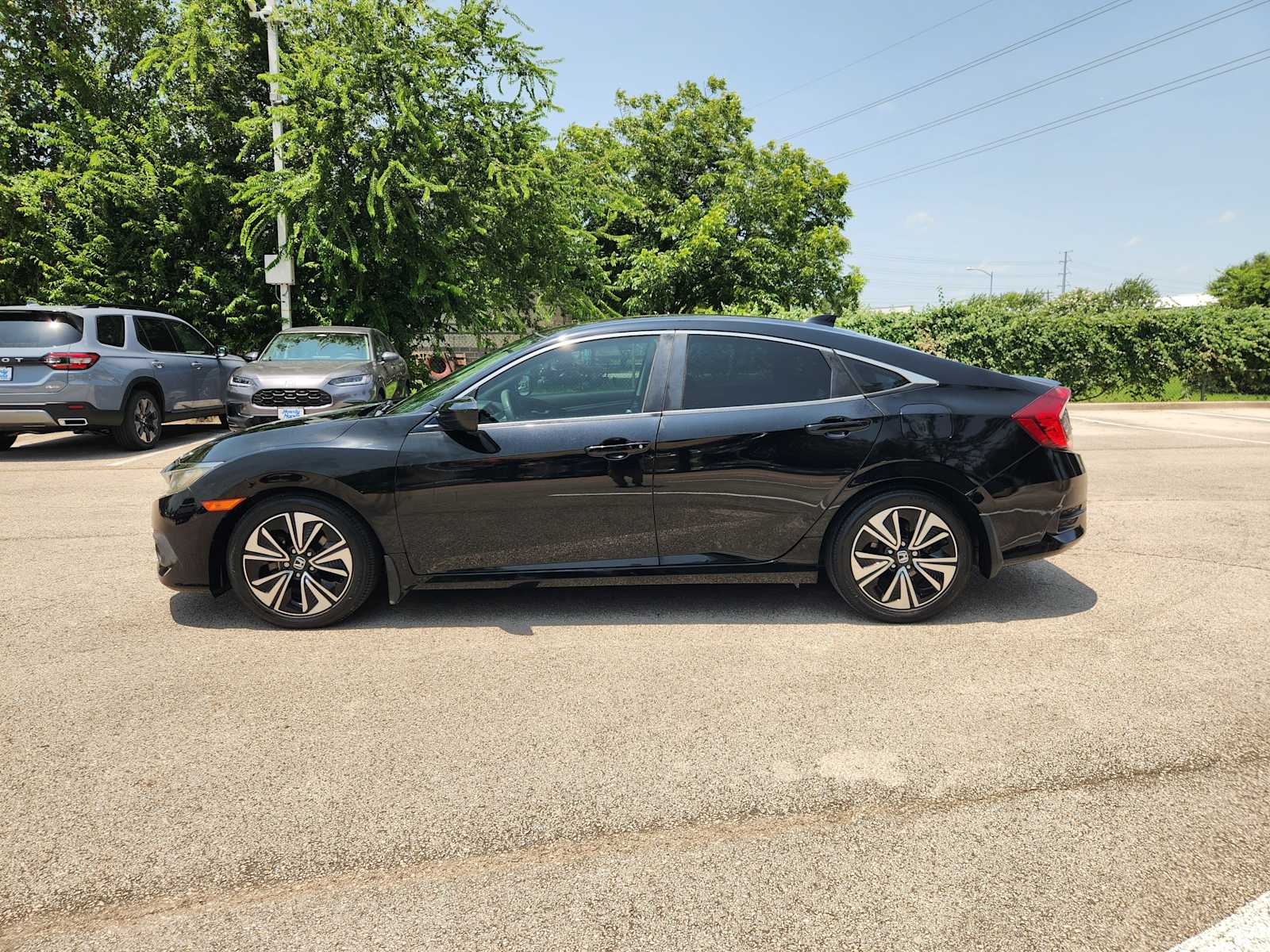 Thumbnail: 2017 Honda Civic - 4