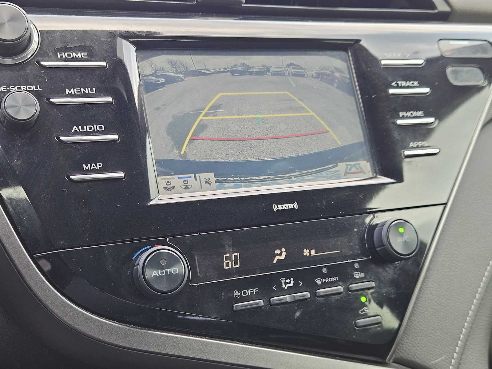 Thumbnail: 2020 Toyota Camry - 18