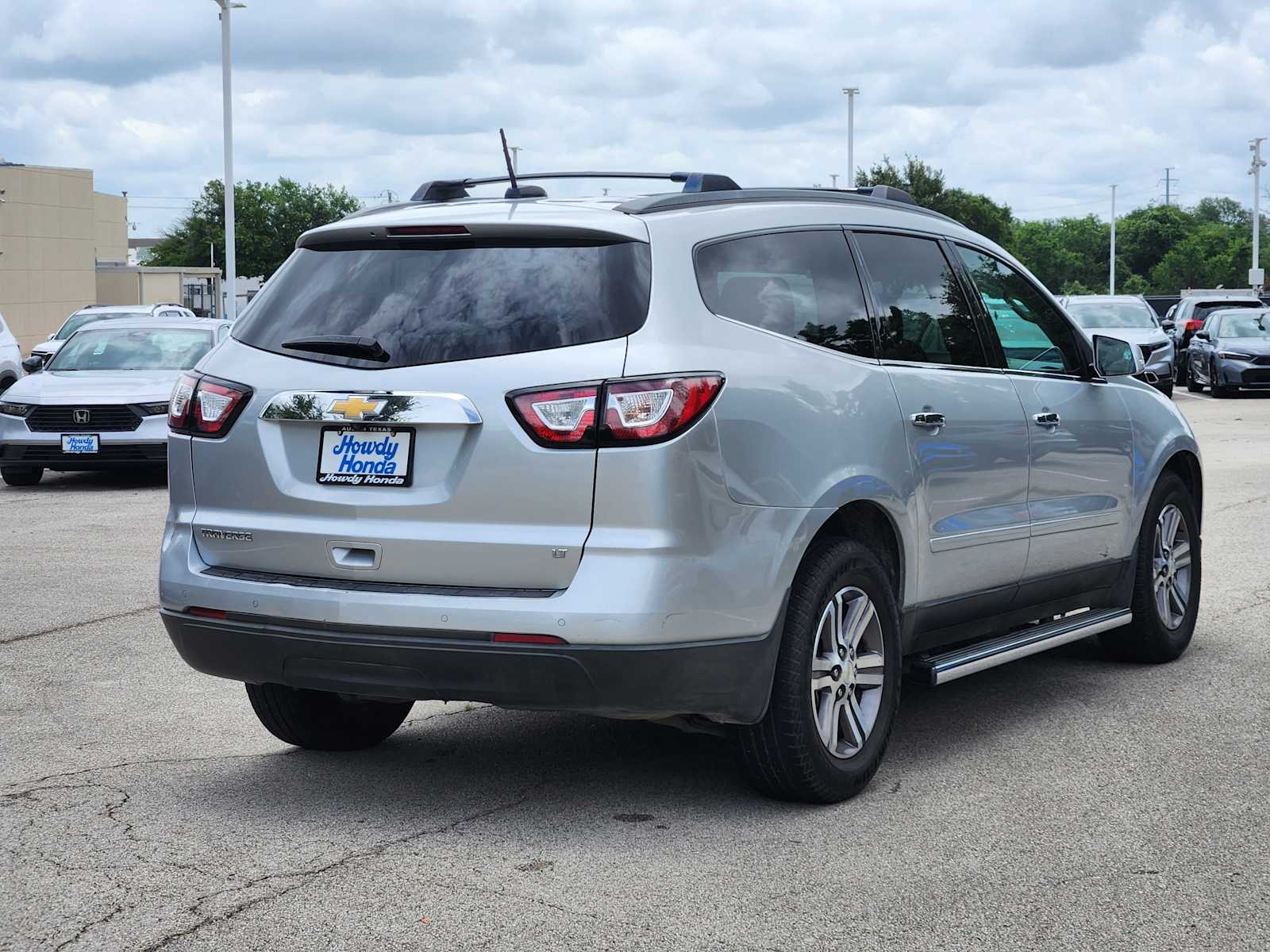 Thumbnail: 2017 Chevrolet Traverse - 5
