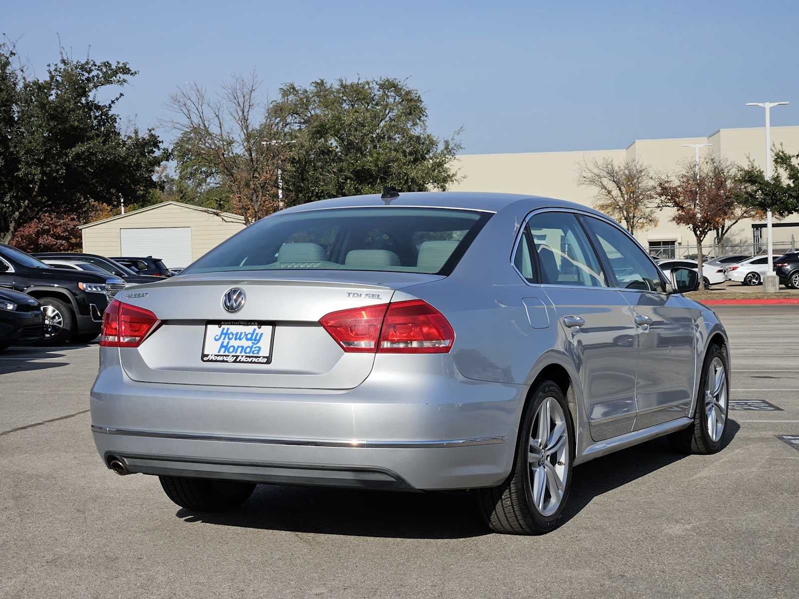 Thumbnail: 2013 Volkswagen Passat - 6