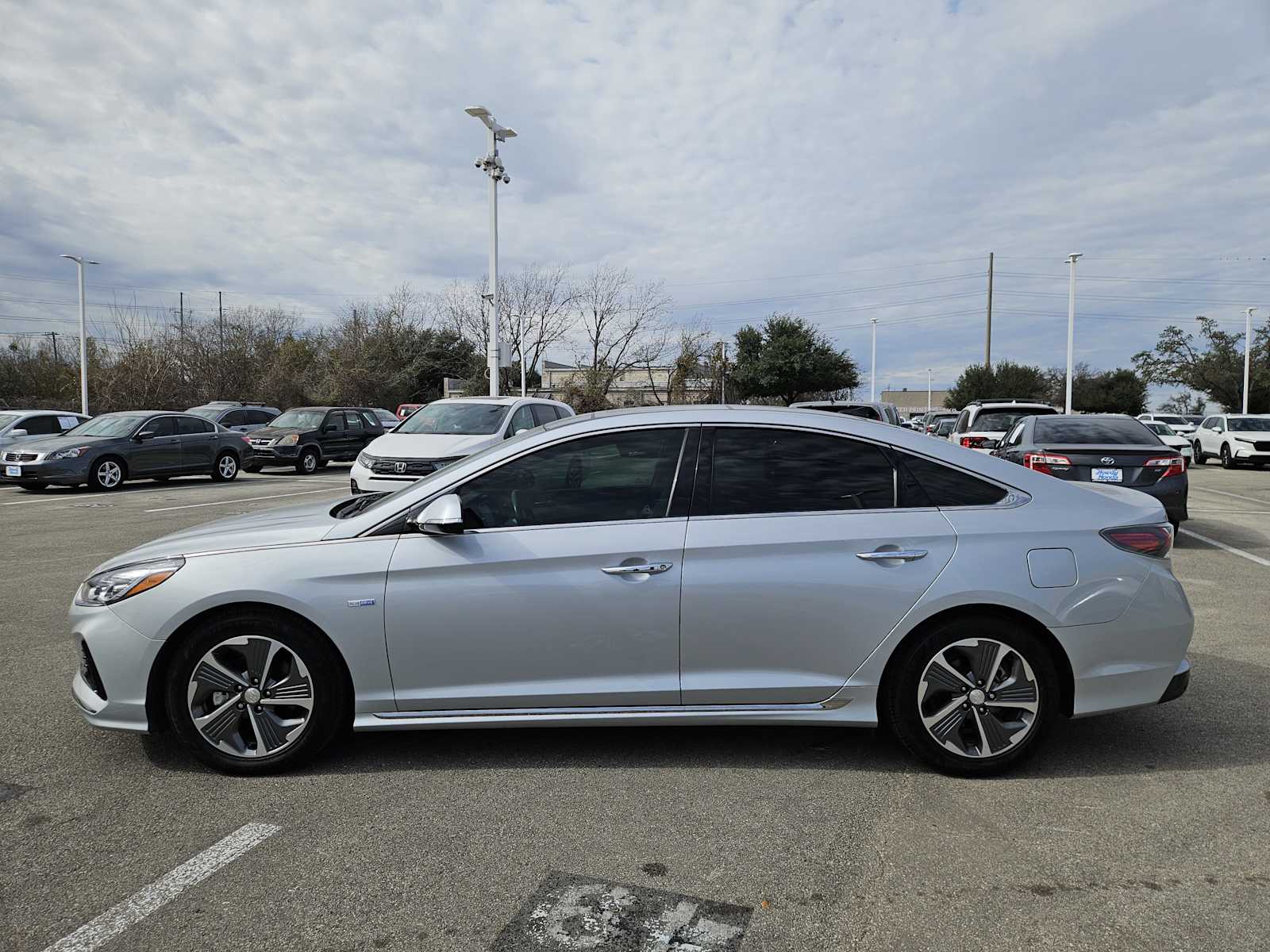 Thumbnail: 2019 Hyundai Sonata - 4