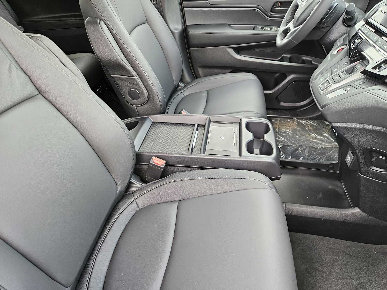 Thumbnail: 2026 Honda Odyssey - 10