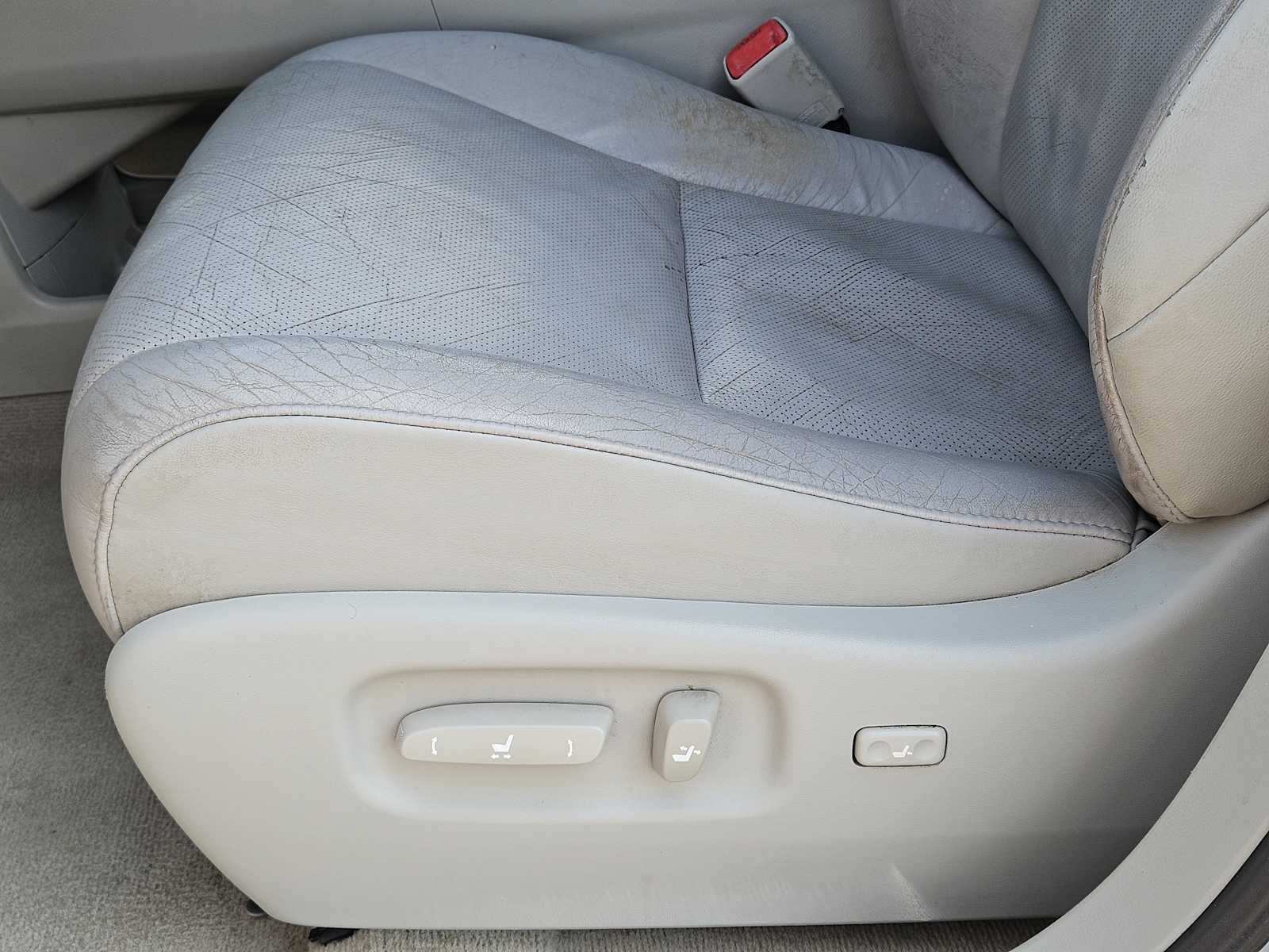 Thumbnail: 2010 Lexus RX - 23