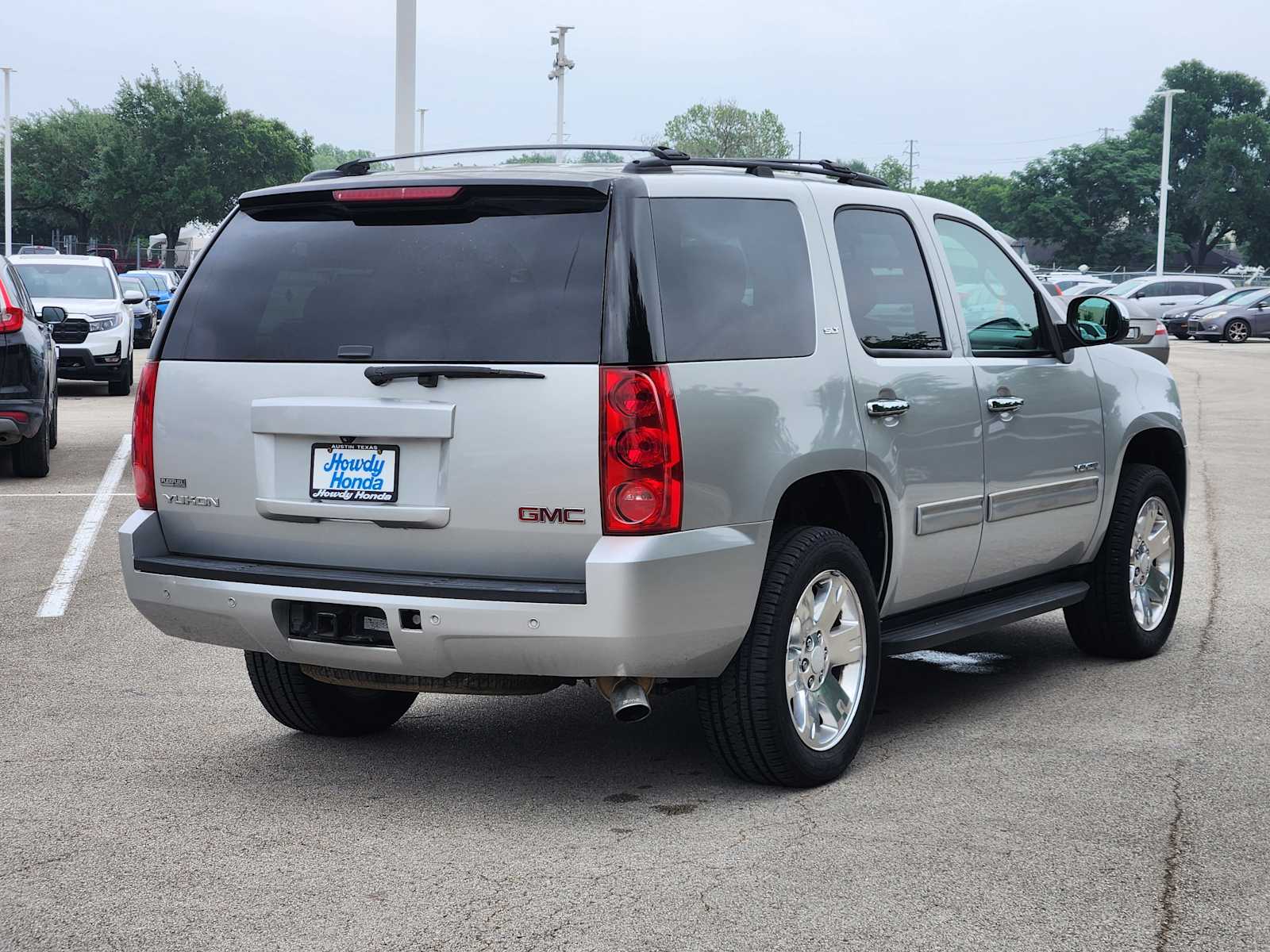 Thumbnail: 2011 GMC Yukon - 6