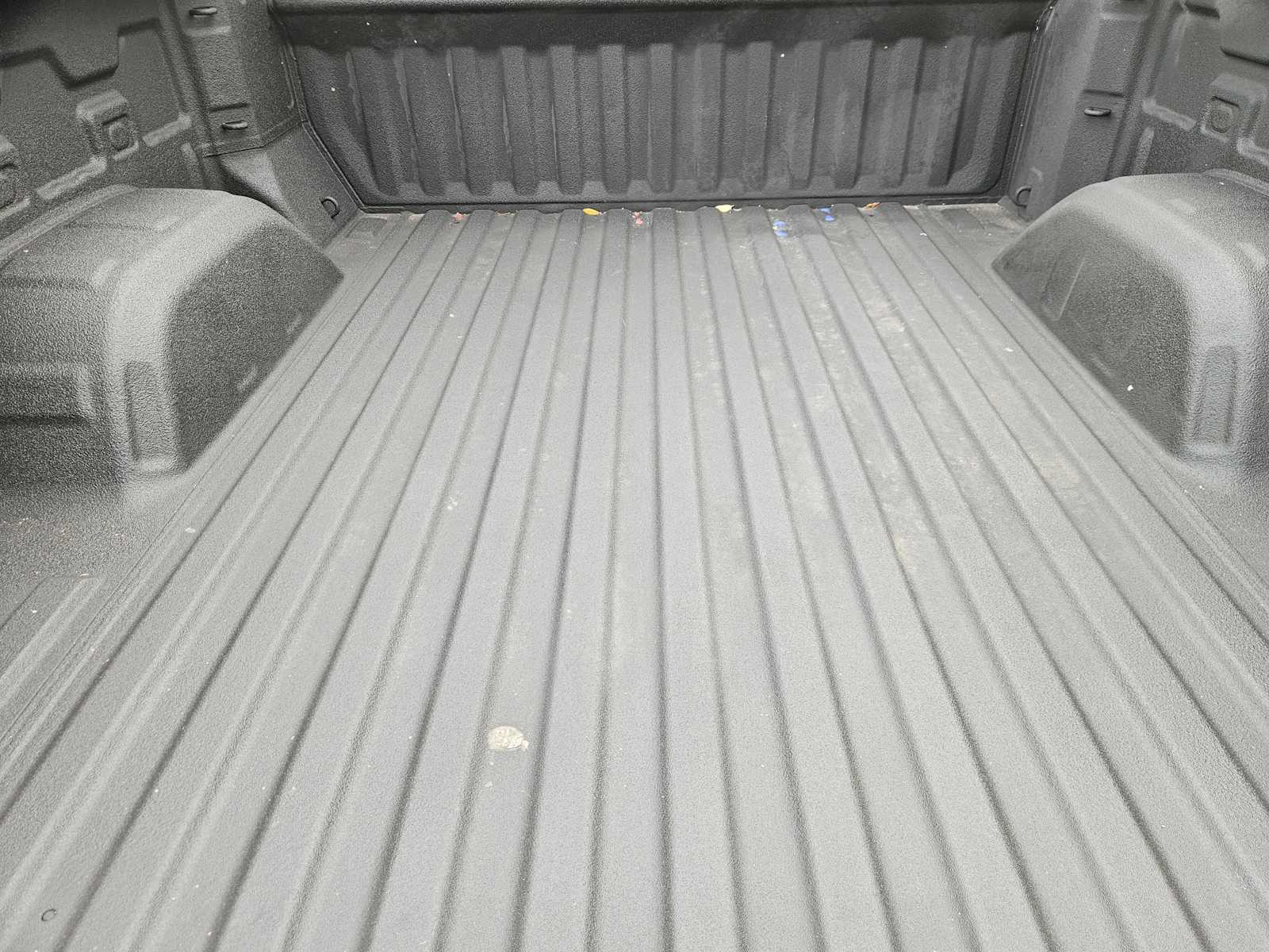 Thumbnail: 2020 Chevrolet Silverado 1500 - 30