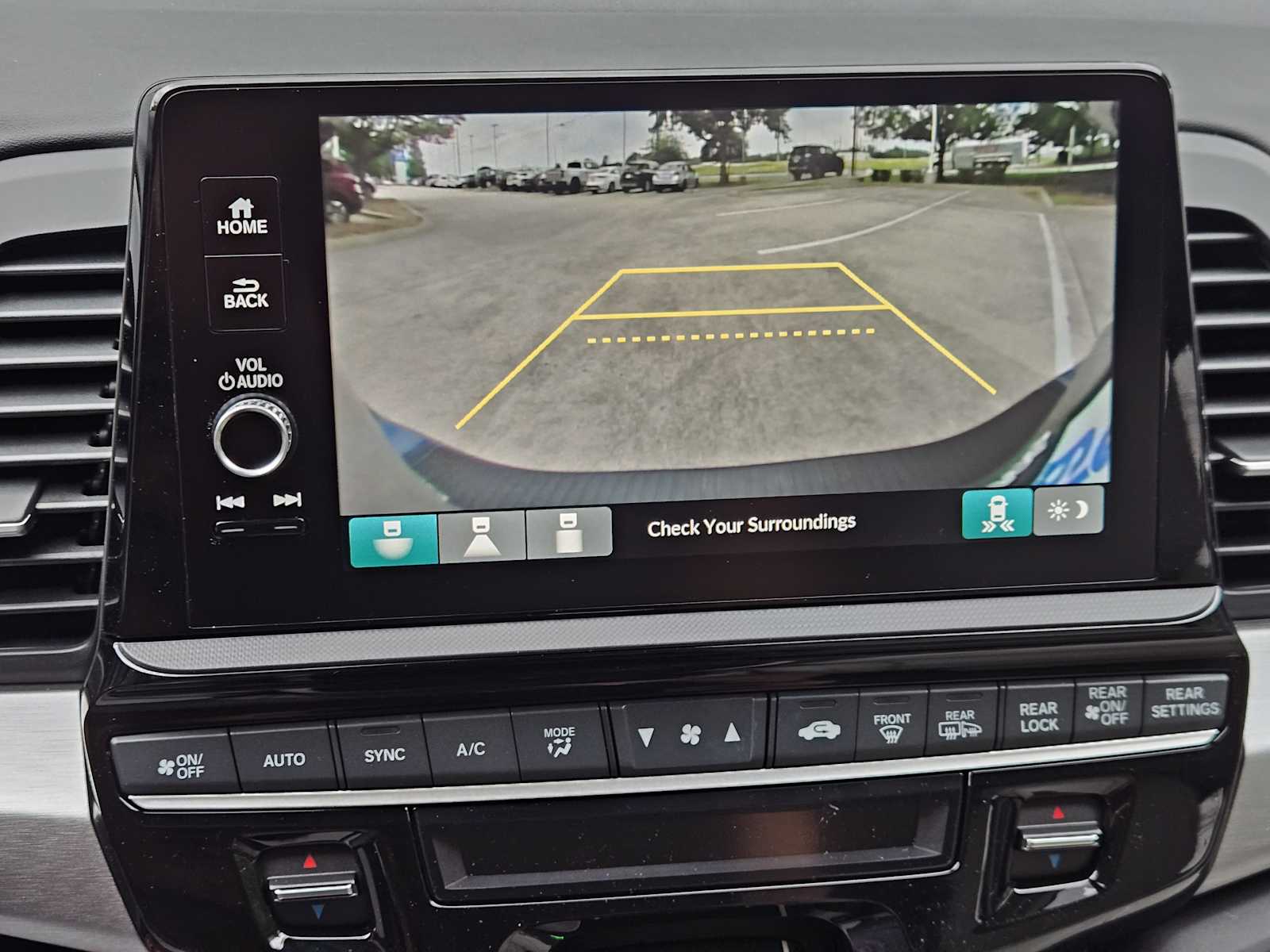 Thumbnail: 2026 Honda Odyssey - 16