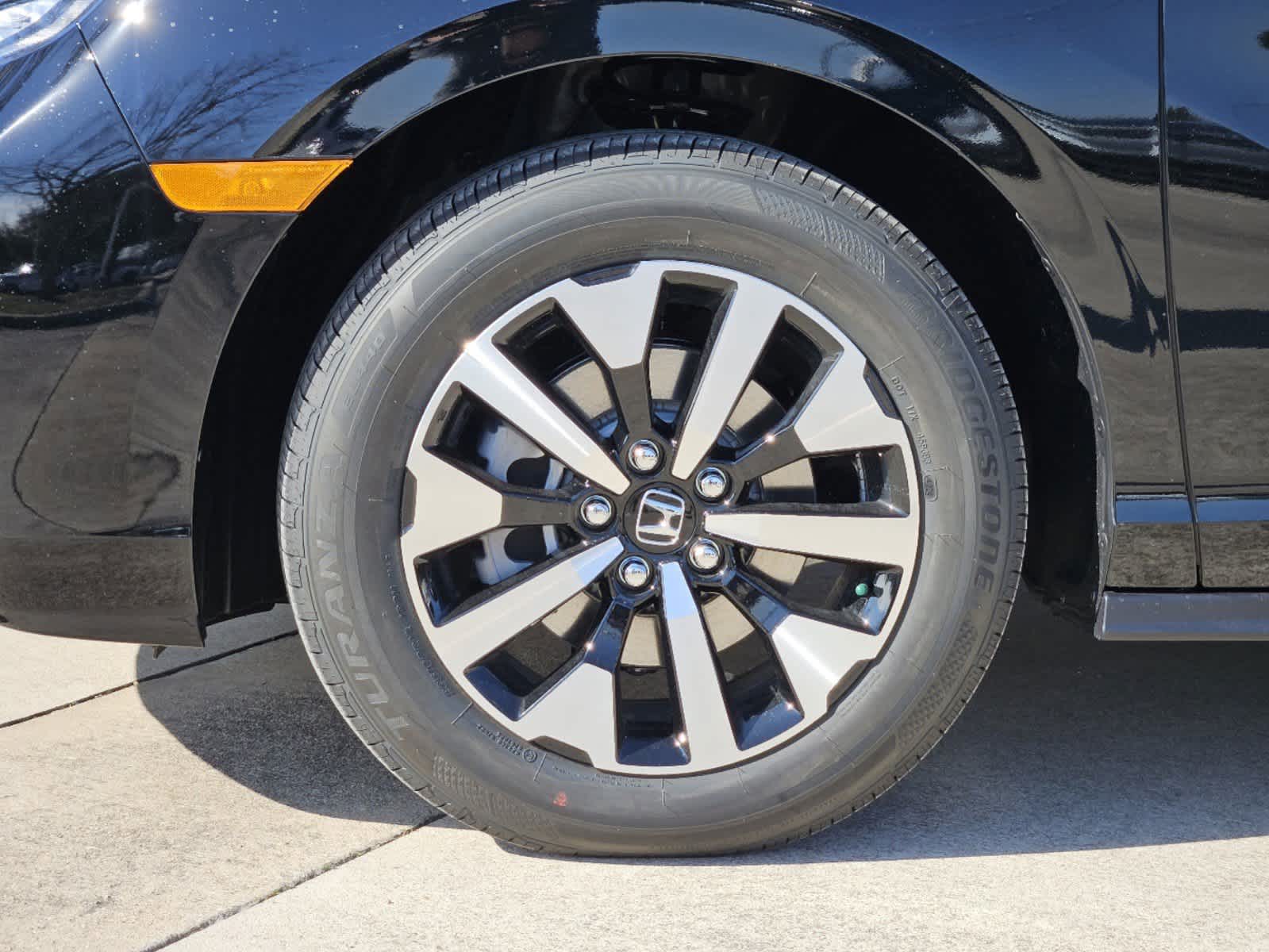 Thumbnail: 2026 Honda Odyssey - 9