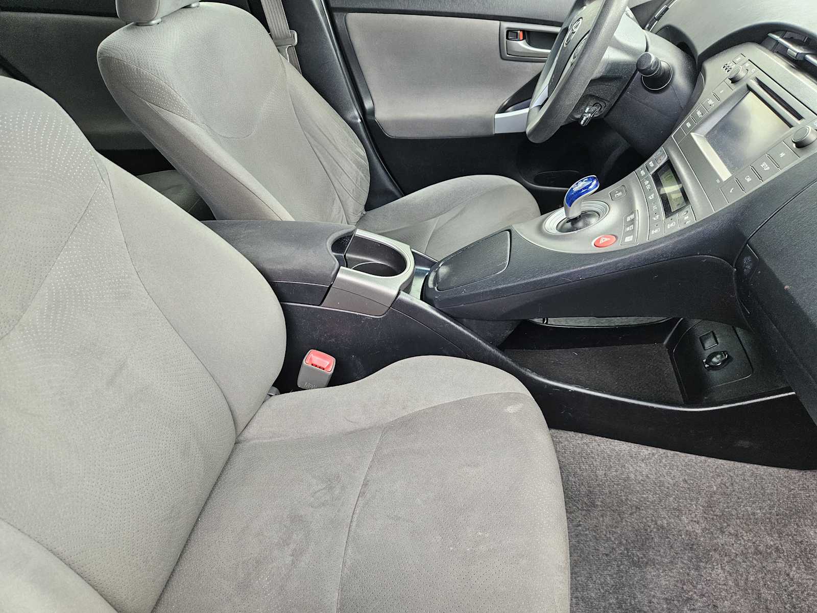 Thumbnail: 2013 Toyota Prius - 14