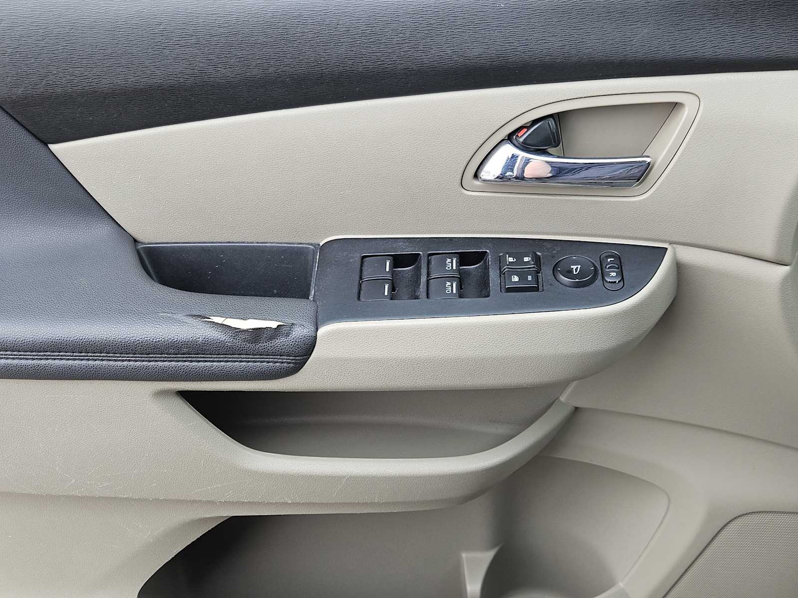 Thumbnail: 2014 Honda Odyssey - 22