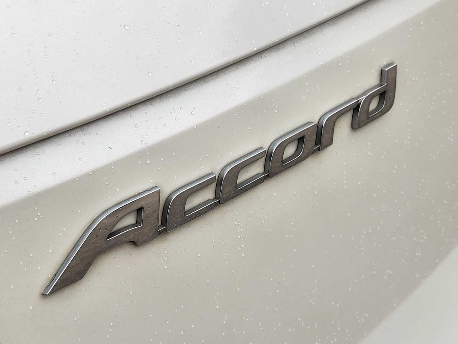 Thumbnail: 2010 Honda Accord - 12