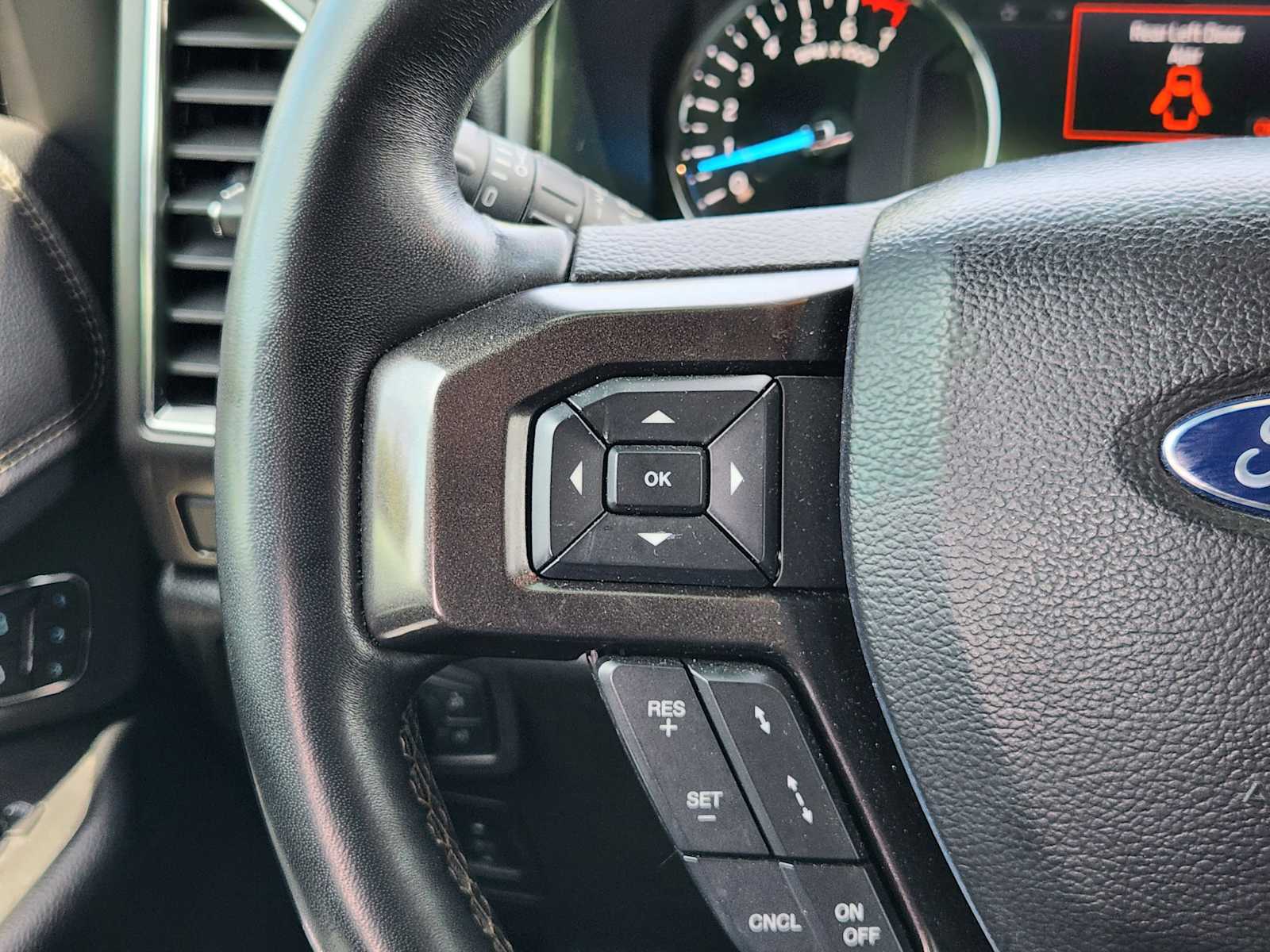 Thumbnail: 2021 Ford Expedition - 27