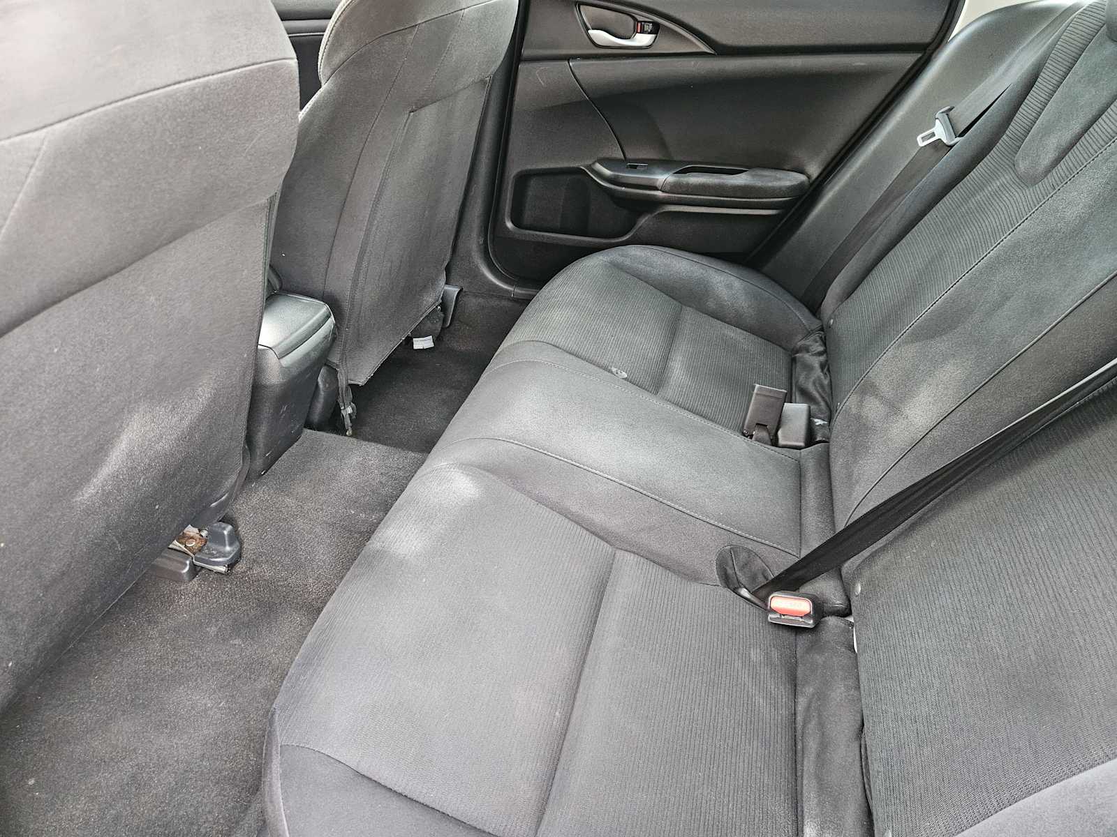 Thumbnail: 2021 Honda Insight - 28