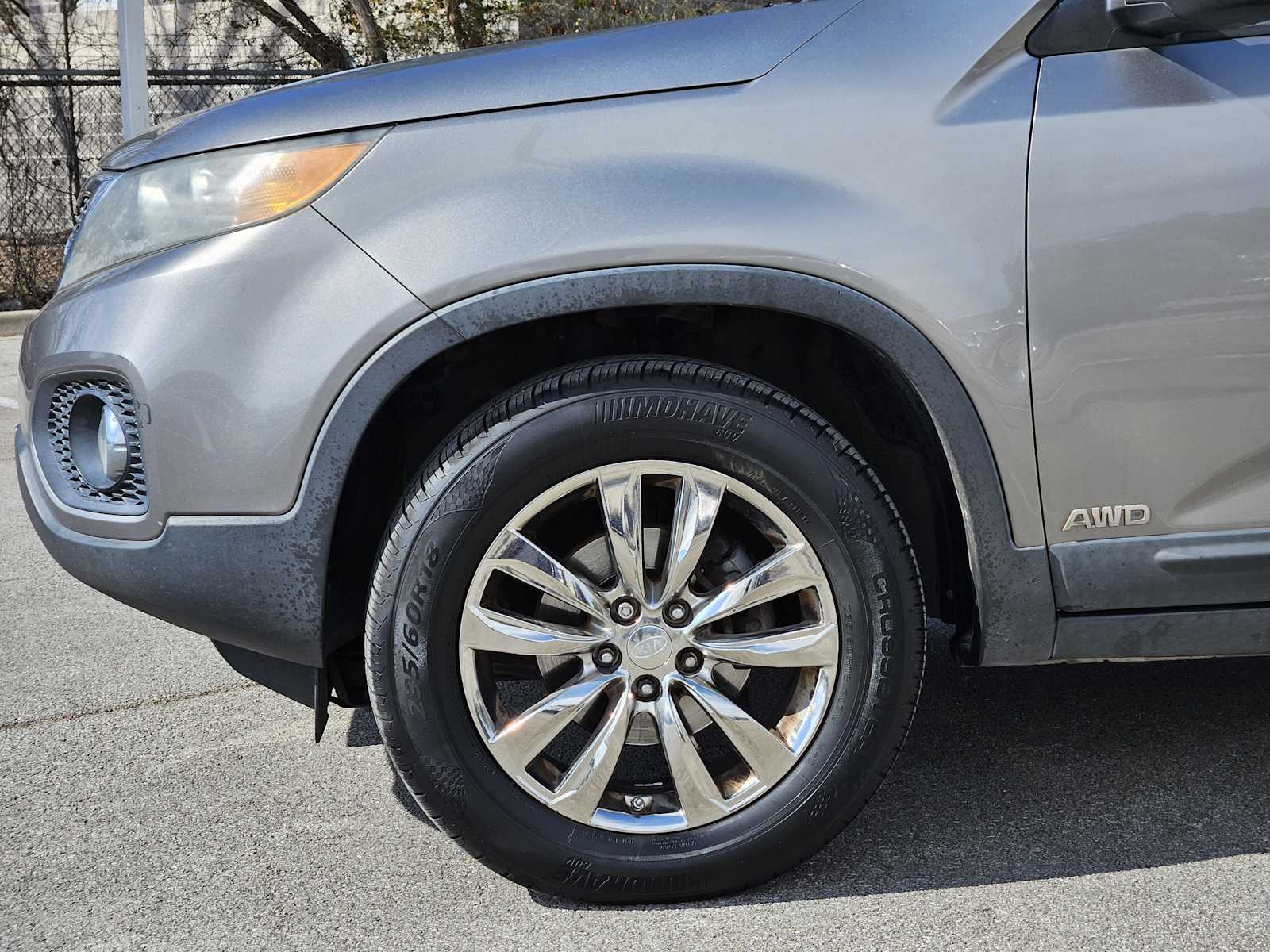 Thumbnail: 2011 Kia Sorento - 8