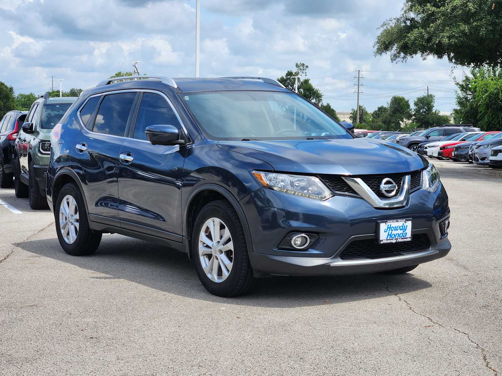 Thumbnail: 2016 Nissan Rogue - 3