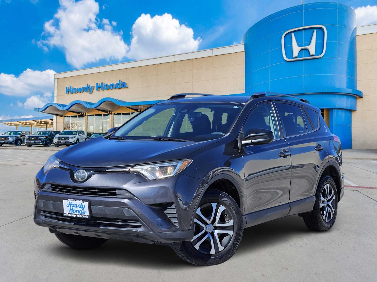 Thumbnail: 2018 Toyota RAV4 - 1