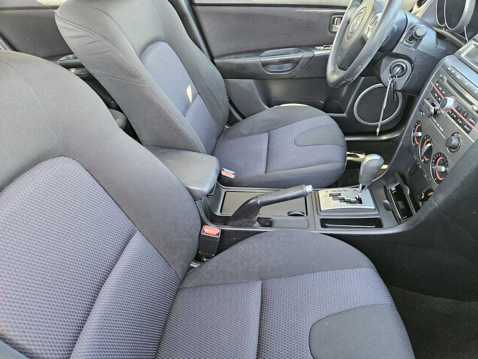 Thumbnail: 2007 Mazda Mazda3 - 13