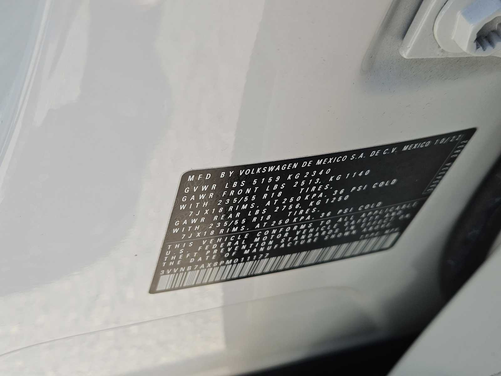 Thumbnail: 2023 Volkswagen Tiguan - 34