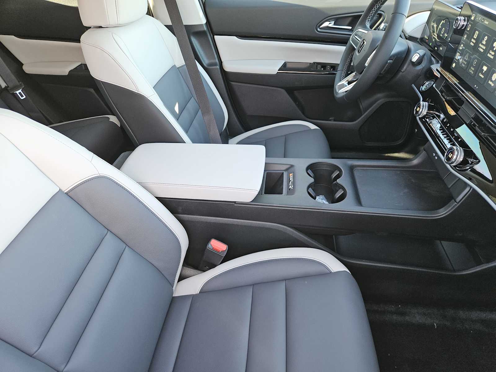 Thumbnail: 2026 Honda Prologue - 12