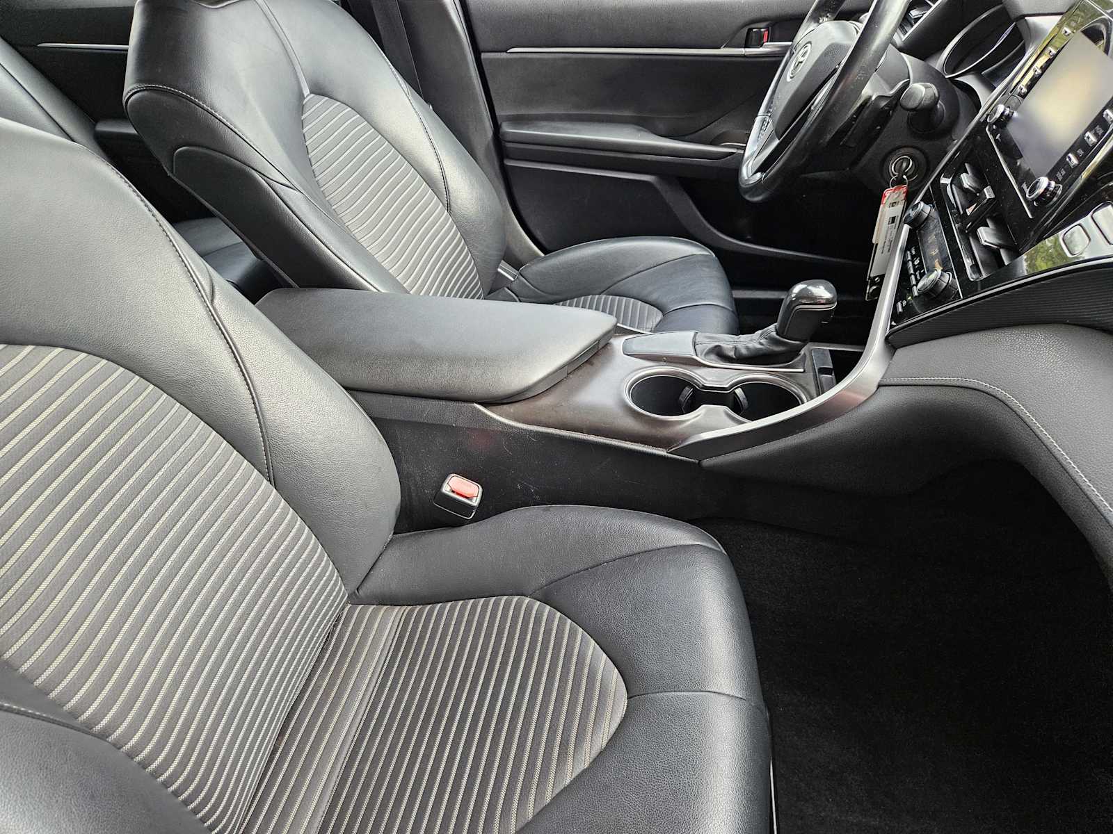 Thumbnail: 2021 Toyota Camry - 14