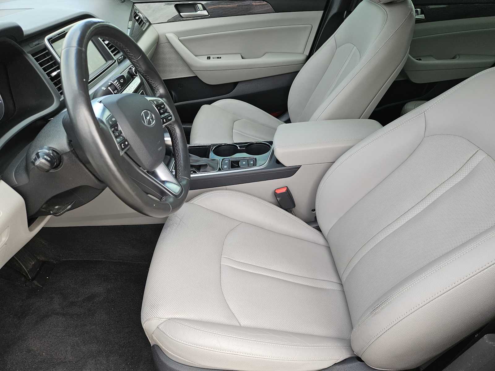 Thumbnail: 2019 Hyundai Sonata - 13