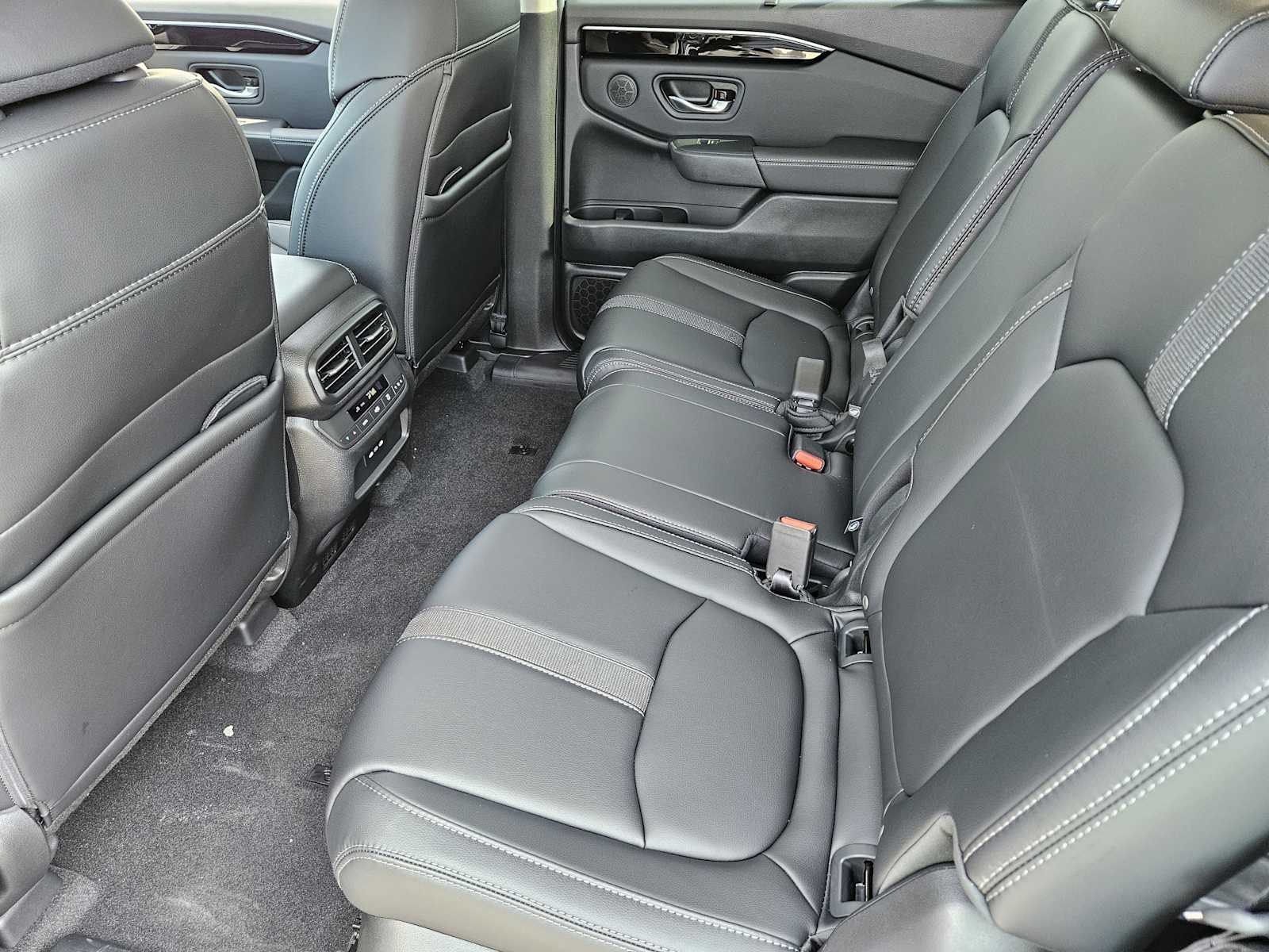 Thumbnail: 2025 Honda Pilot - 23