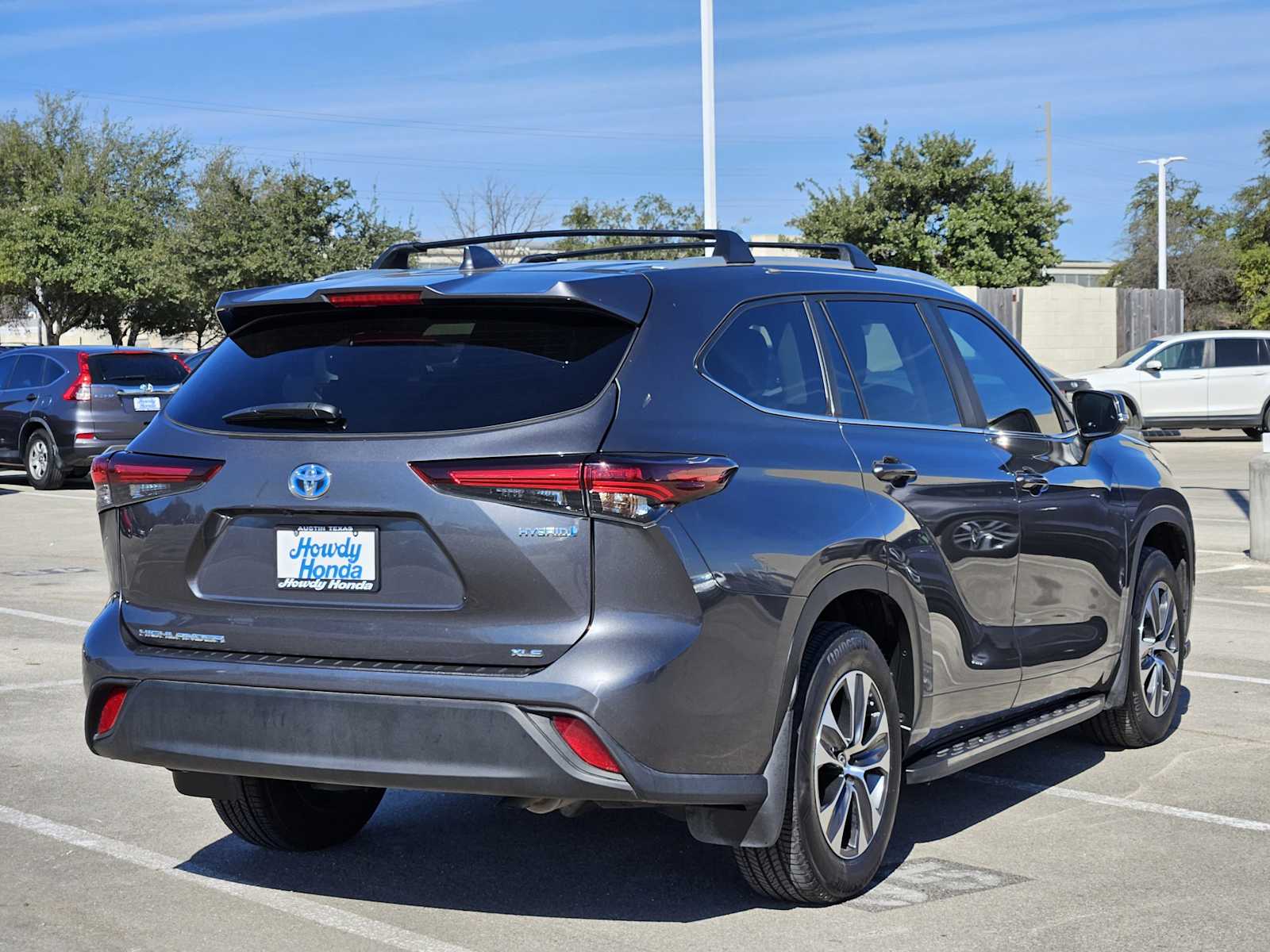 Thumbnail: 2024 Toyota Highlander - 6