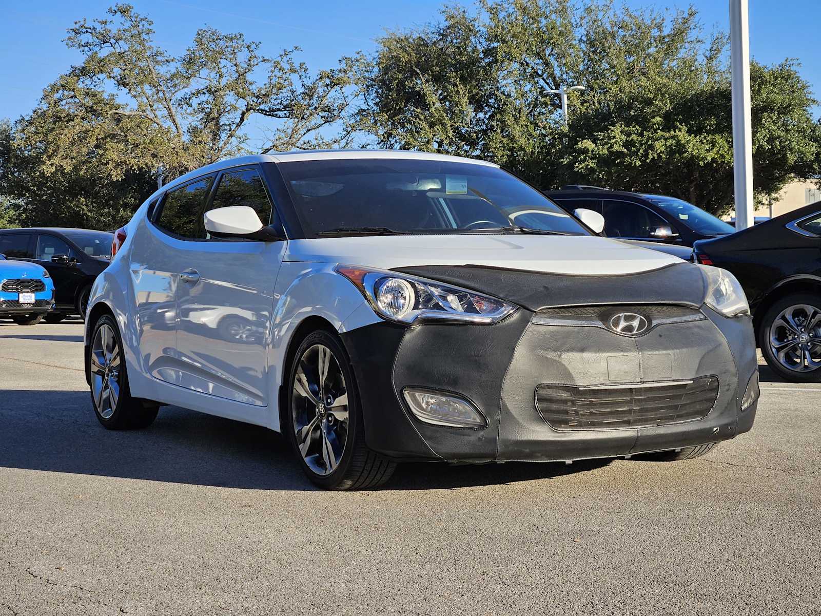 Thumbnail: 2017 Hyundai Veloster - 3