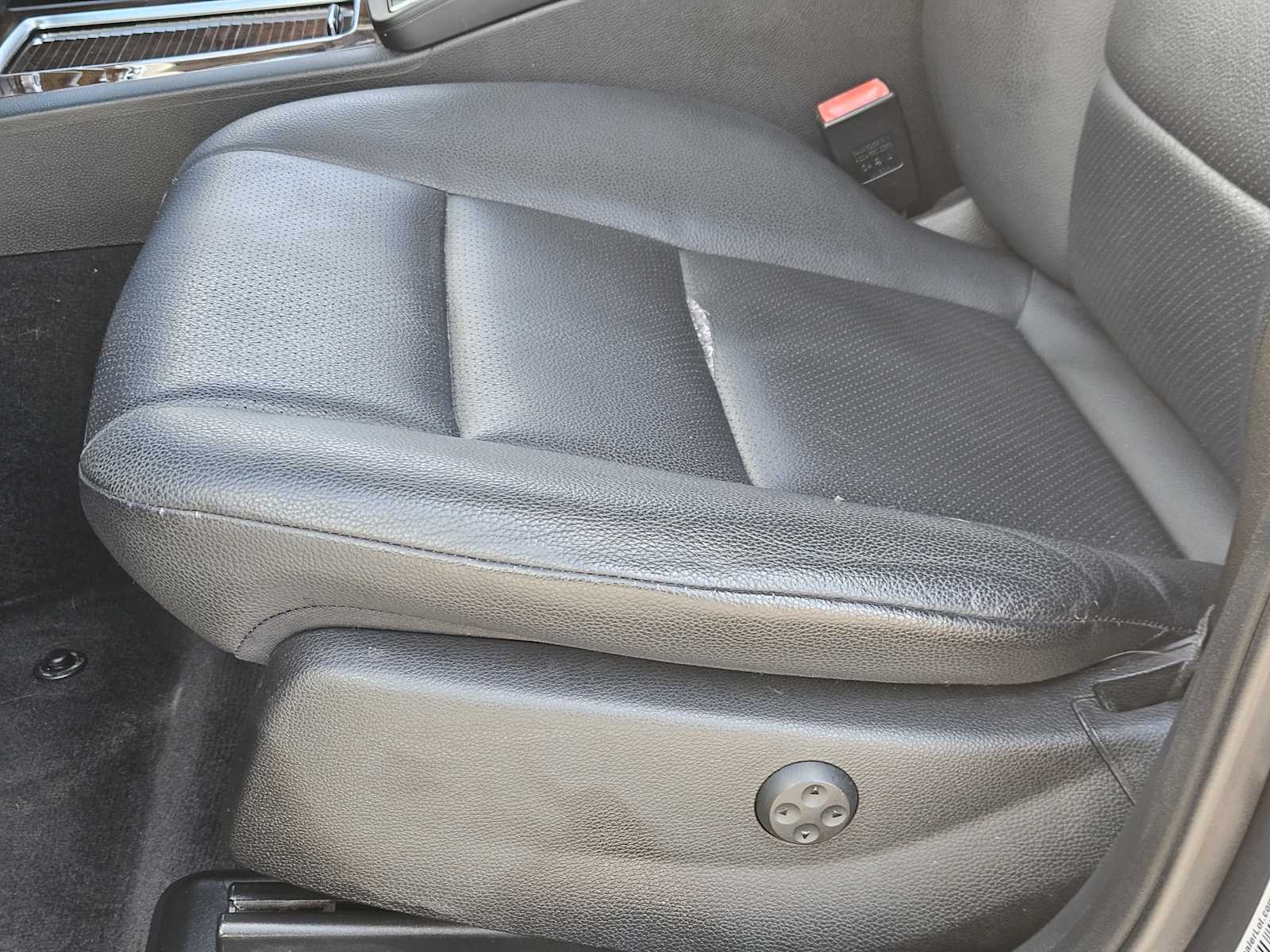 Thumbnail: 2015 Mercedes-Benz GLK - 23