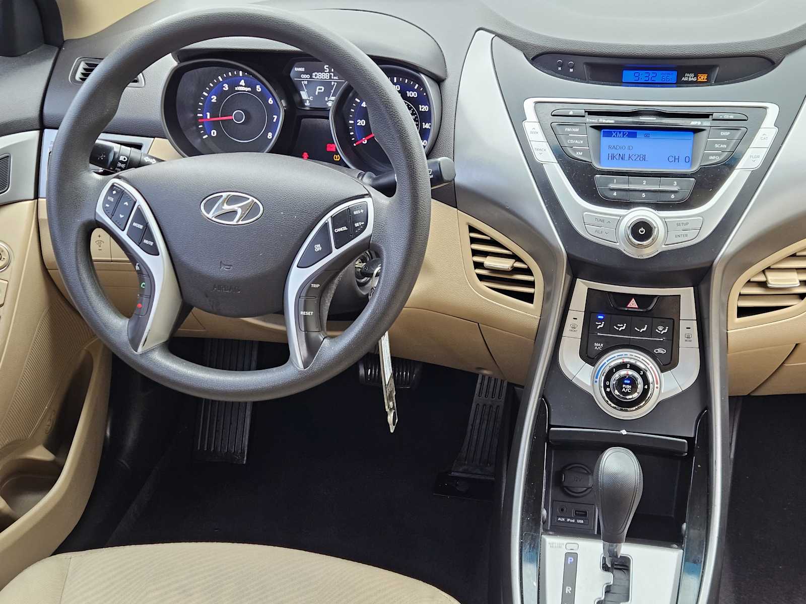 Thumbnail: 2012 Hyundai Elantra - 23