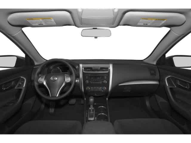 Thumbnail: 2015 Nissan Altima - 10