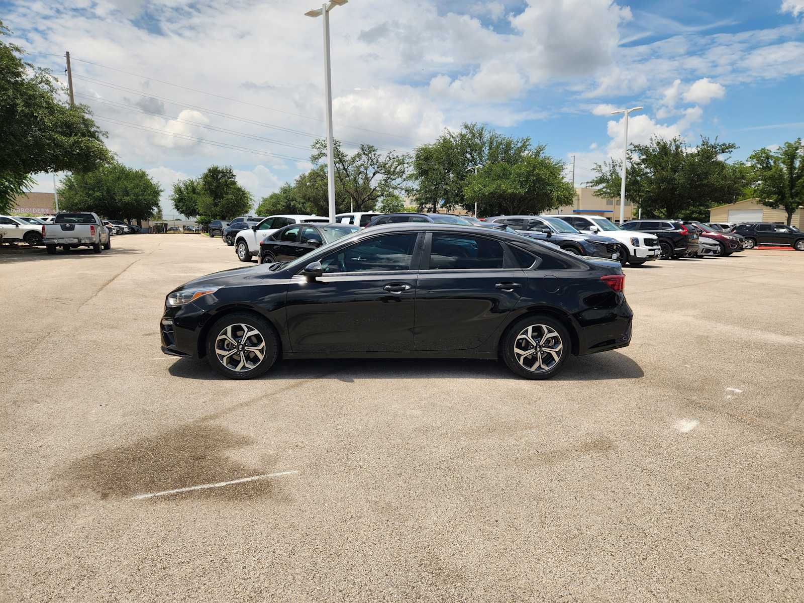 Thumbnail: 2021 Kia Forte - 3