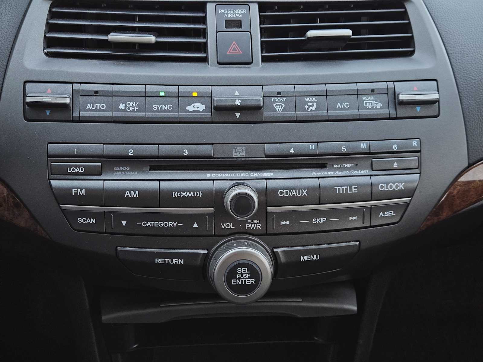 Thumbnail: 2011 Honda Accord - 17