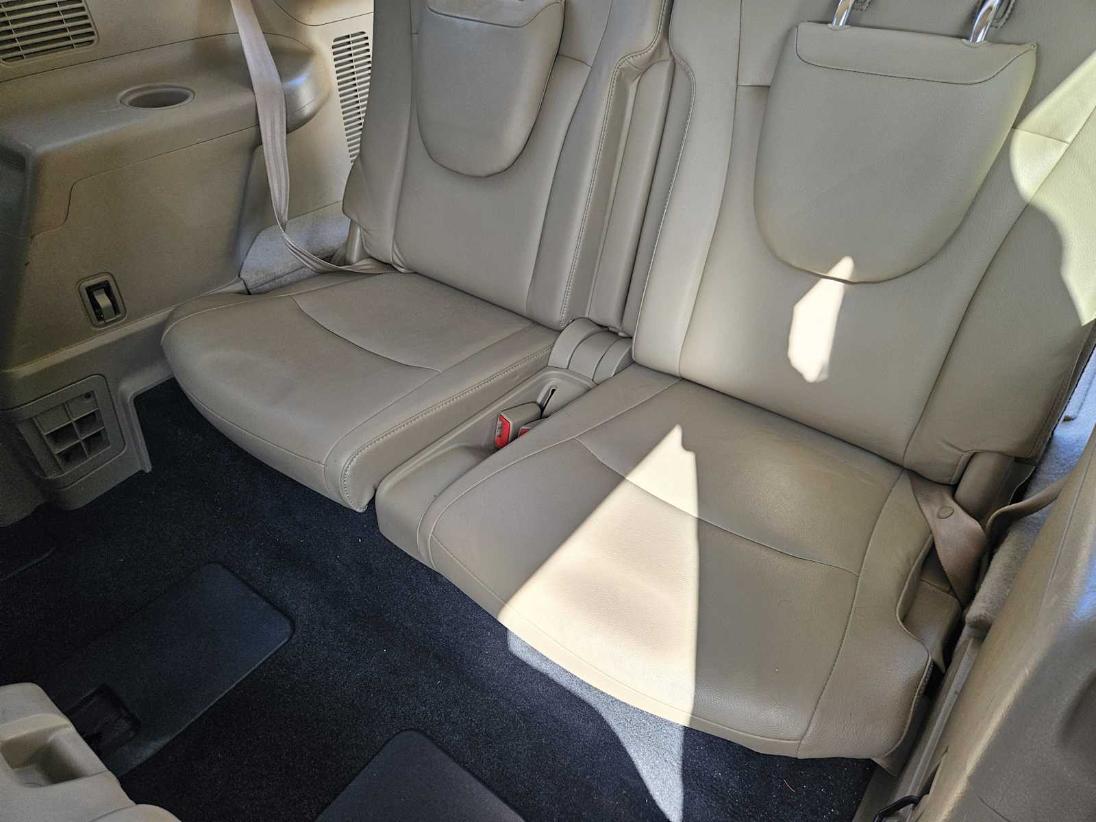 Thumbnail: 2012 Toyota Highlander - 31