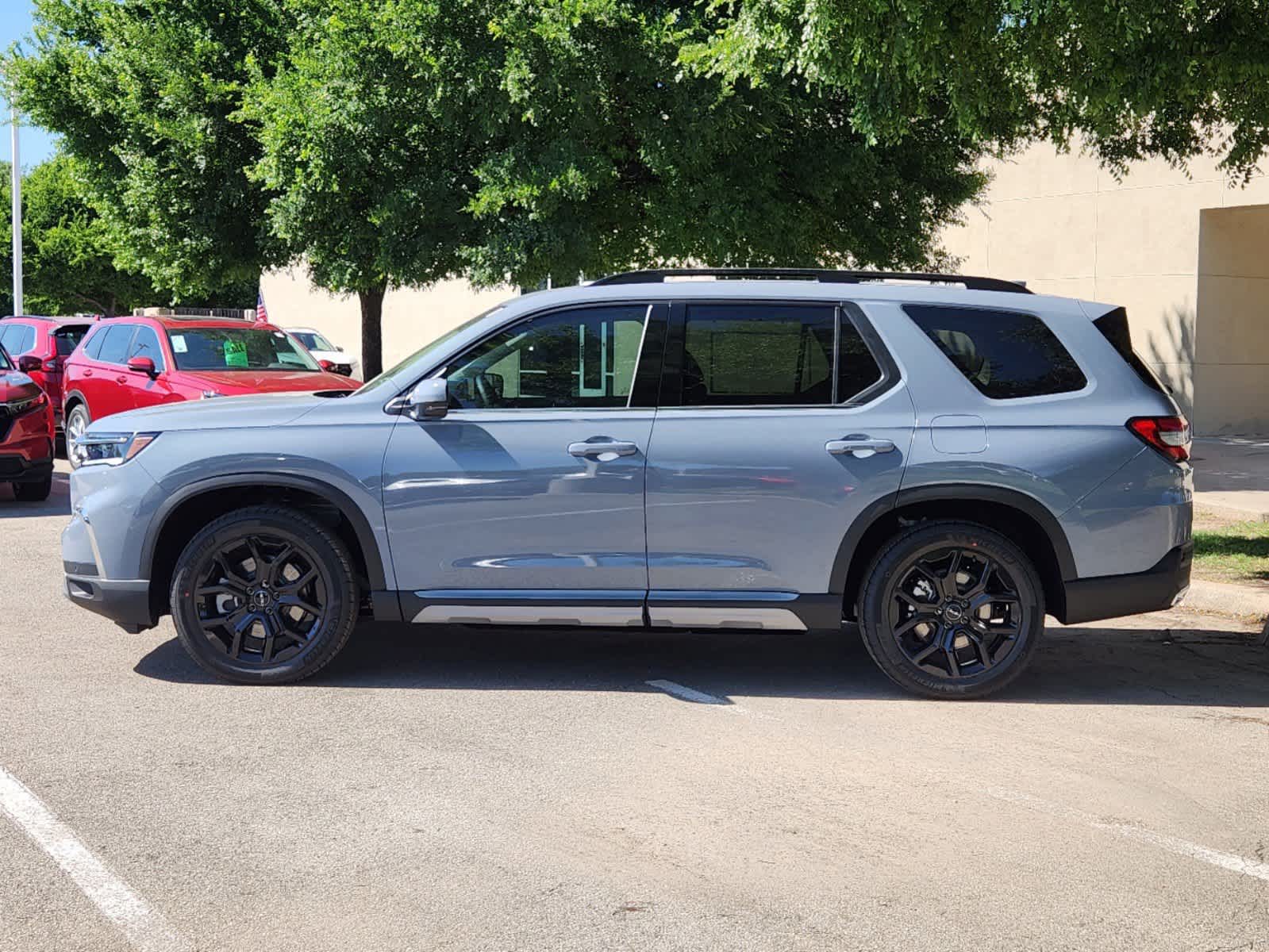Thumbnail: 2025 Honda Pilot - 4