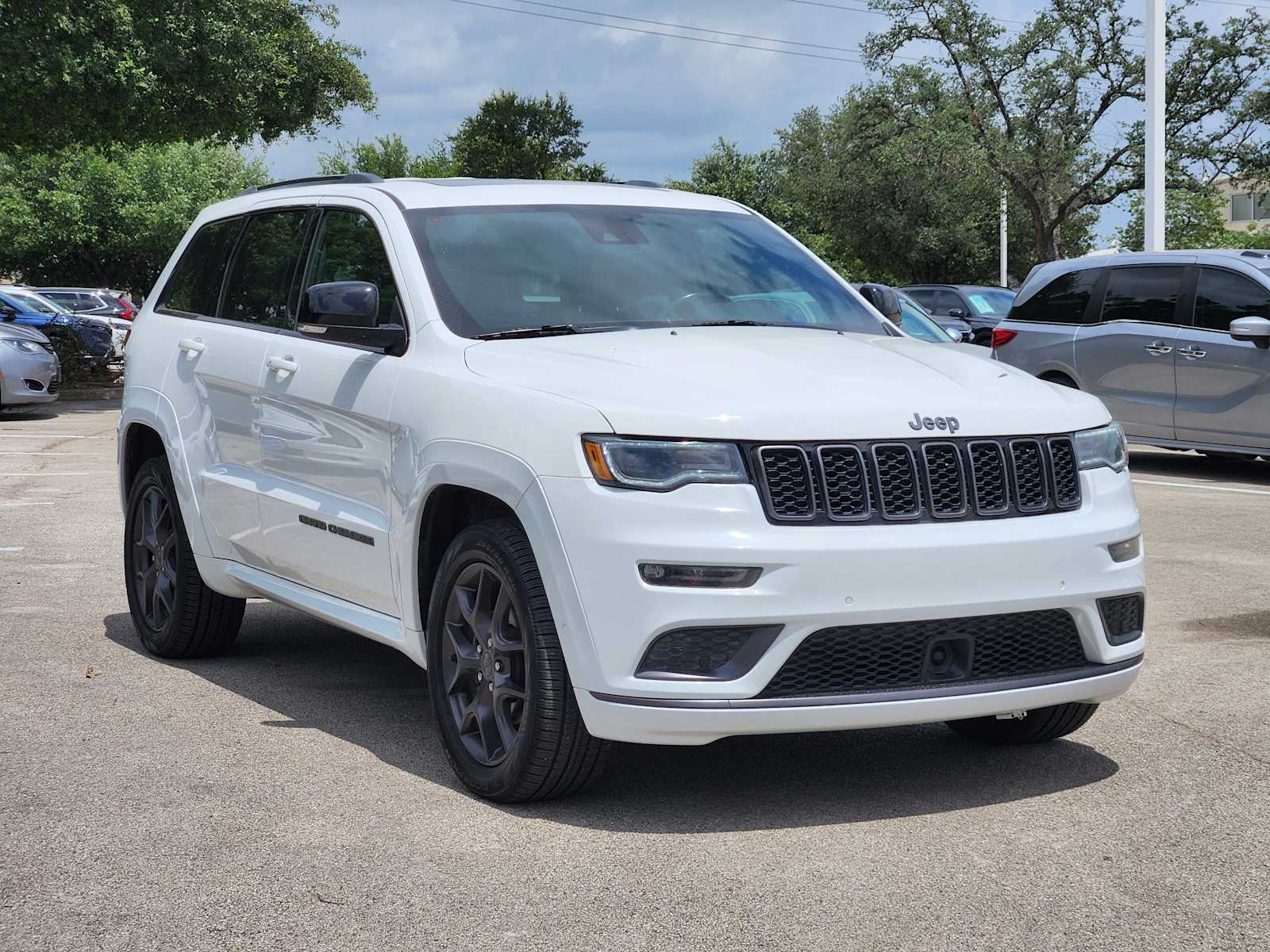 Thumbnail: 2020 Jeep Grand Cherokee - 3