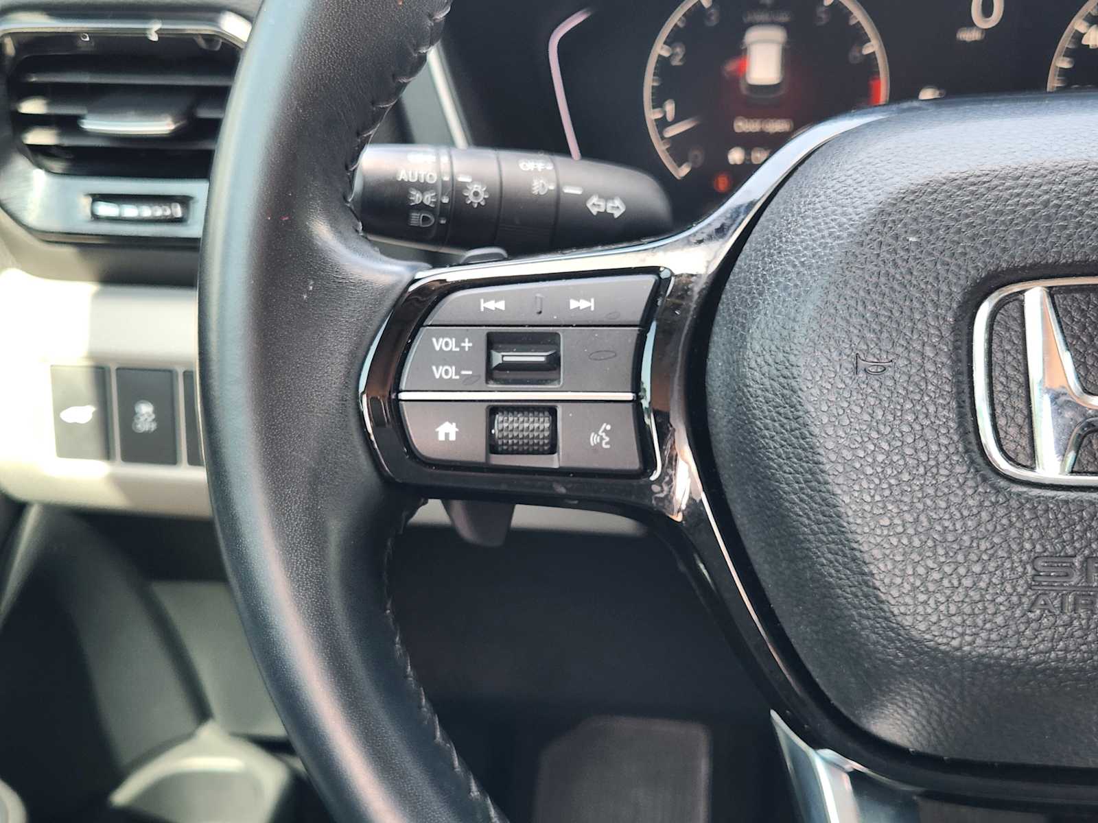 Thumbnail: 2023 Honda Pilot - 25