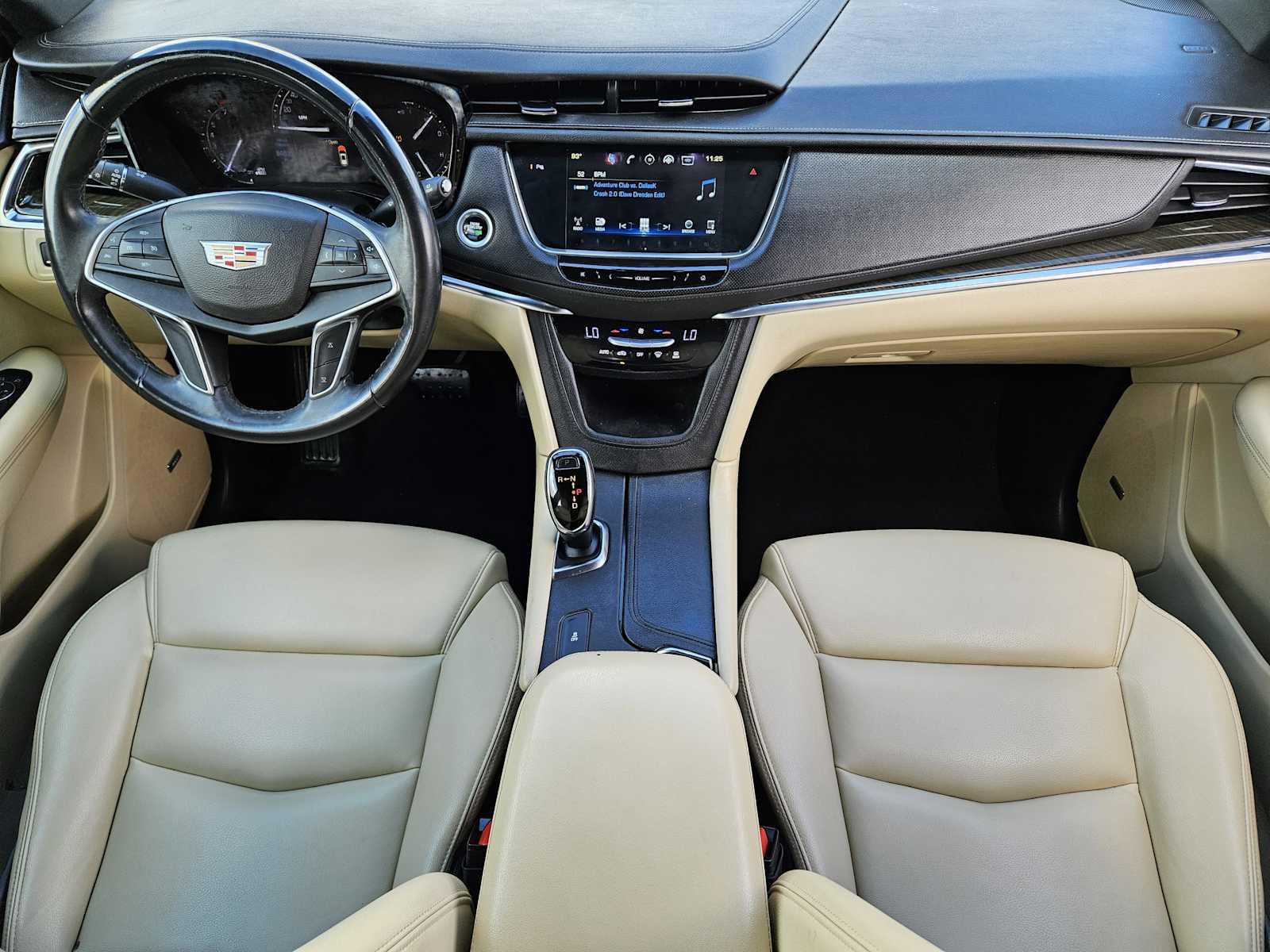 Thumbnail: 2017 Cadillac XT5 - 25