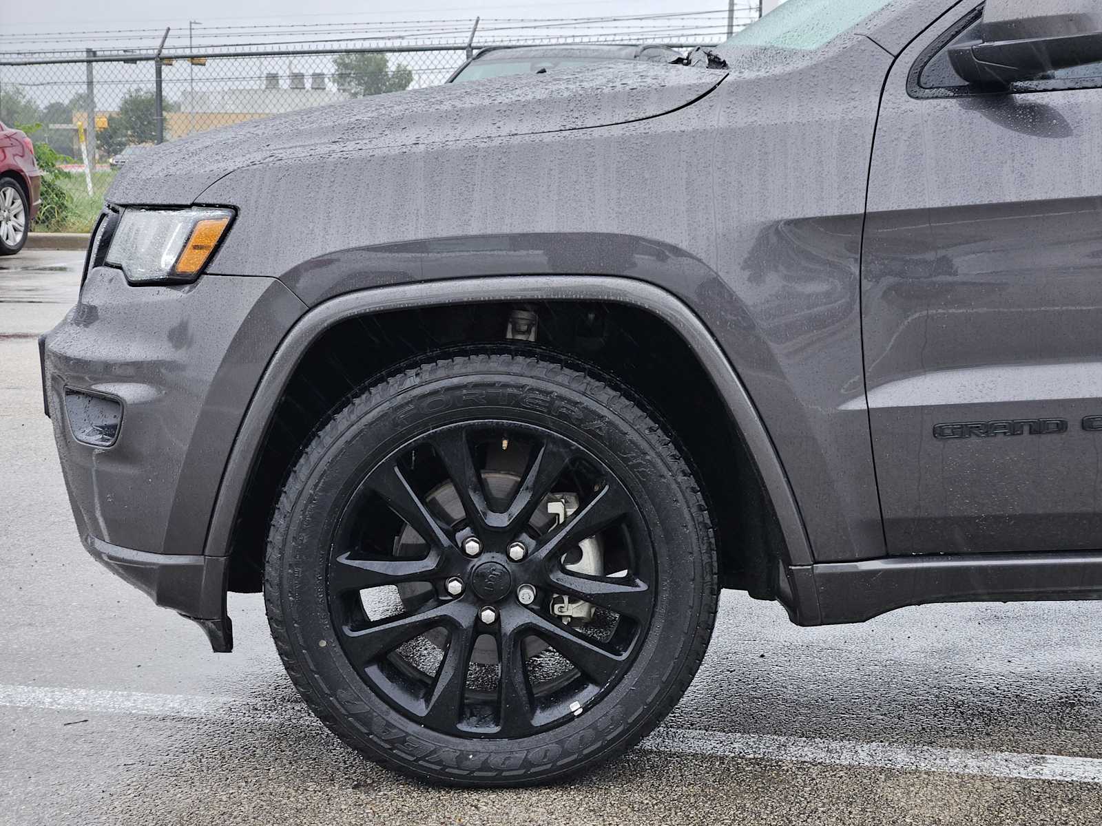 Thumbnail: 2018 Jeep Grand Cherokee - 8