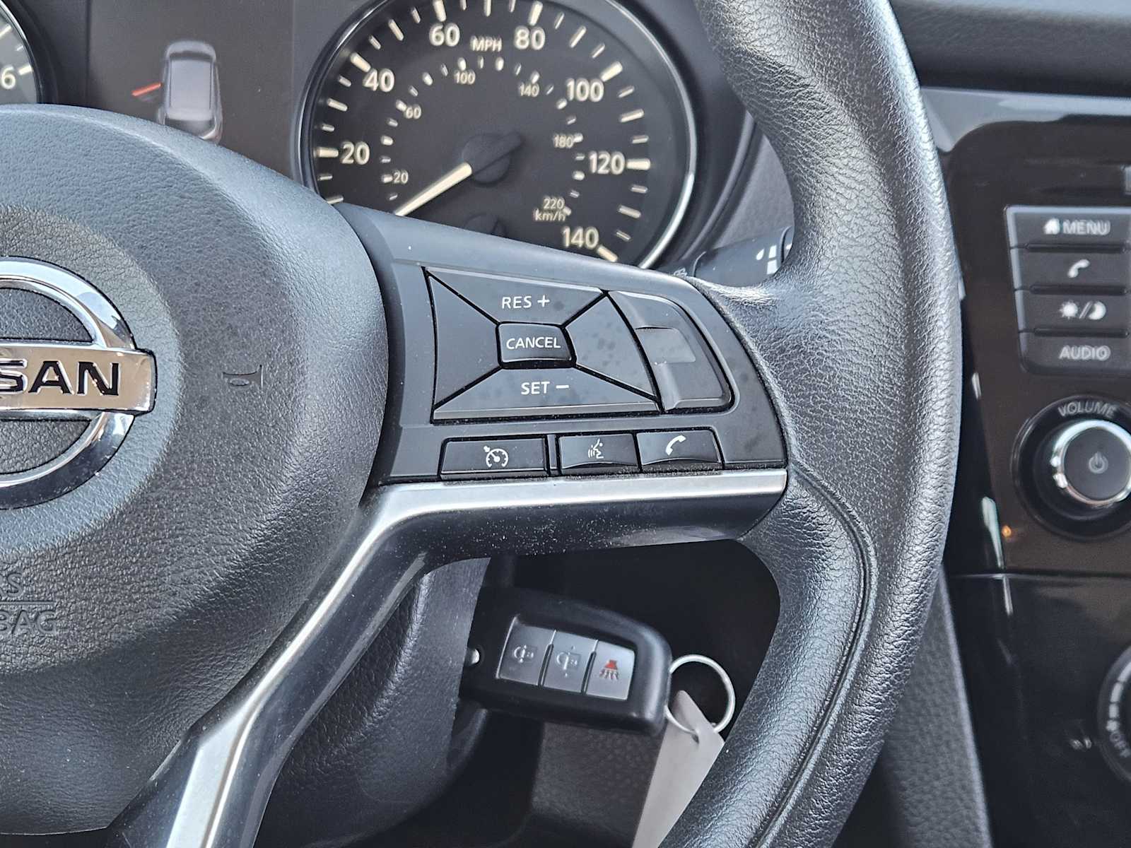 Thumbnail: 2020 Nissan Rogue Sport - 26