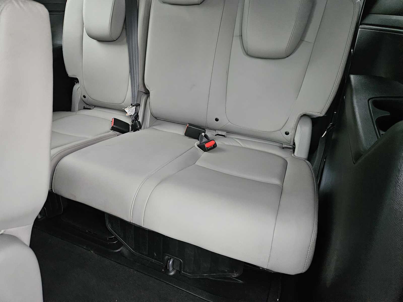 Thumbnail: 2023 Honda Odyssey - 30