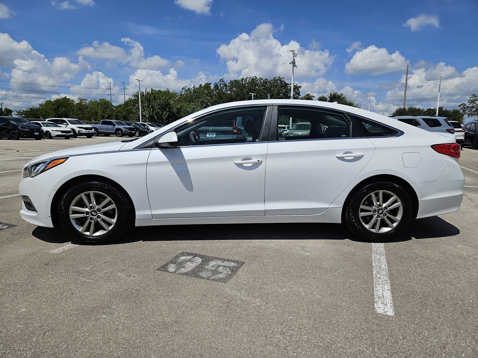 Thumbnail: 2015 Hyundai Sonata - 4