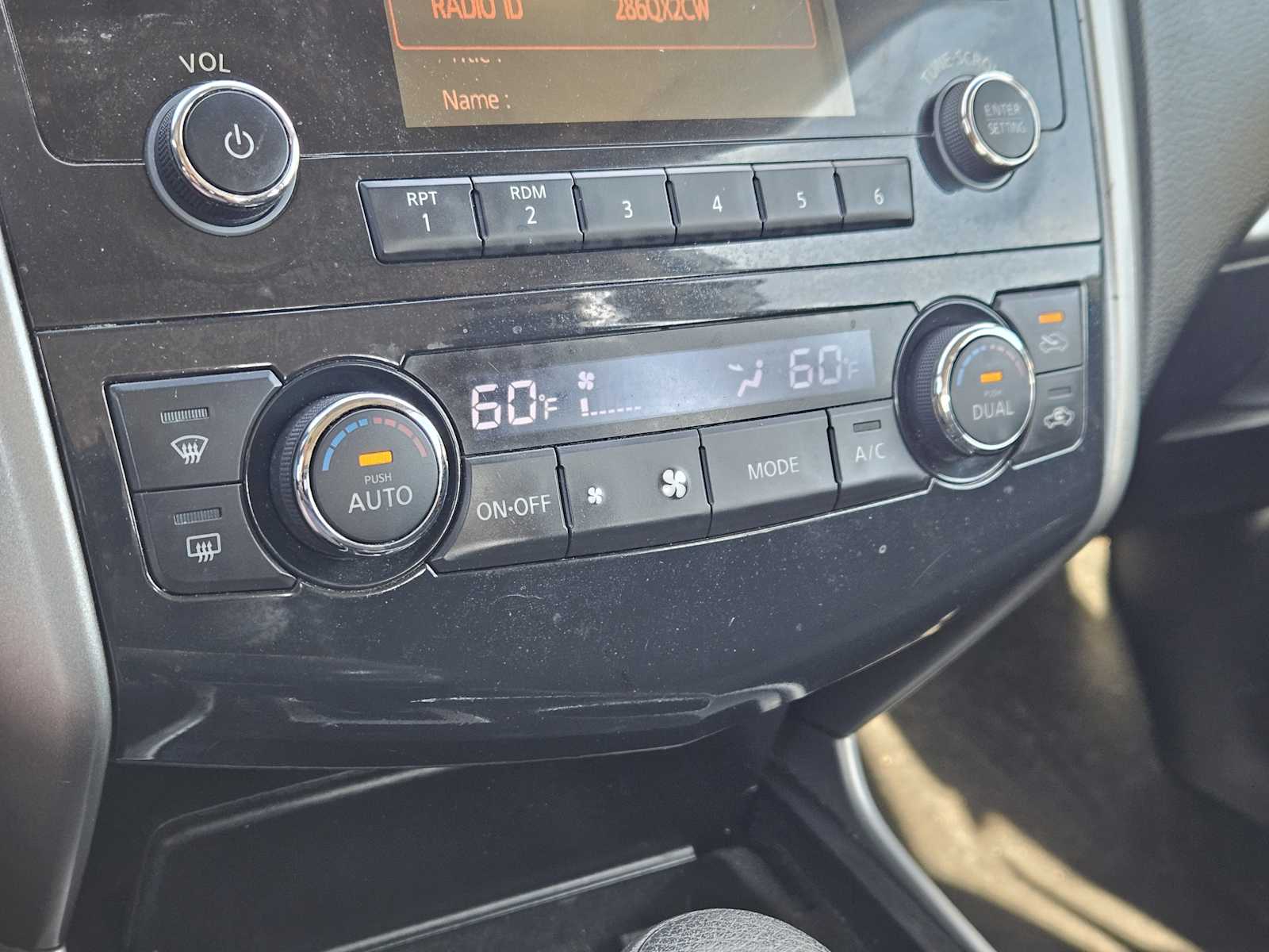 Thumbnail: 2014 Nissan Altima - 19