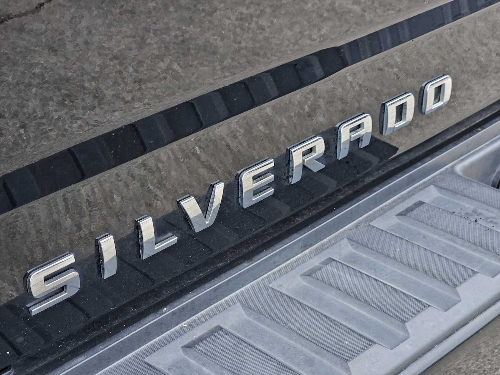 Thumbnail: 2017 Chevrolet Silverado 1500 - 12